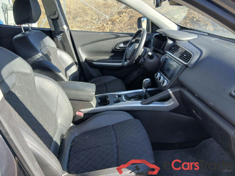 RENAULT Kadjar / 2019 / 5P / crossover Techno GPF TCe 103kW (140CV) EDC #6
