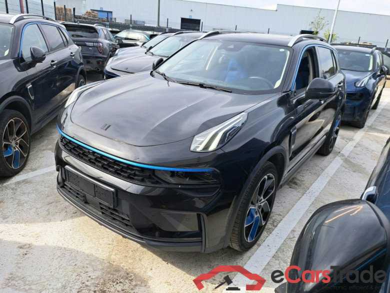 Lynk Co 01 1.5i Plug-In Hybrid Aut. LED Pano Virtual ACC Navi Infinity KeylessGo Camera 360 Klima PDC ... #1