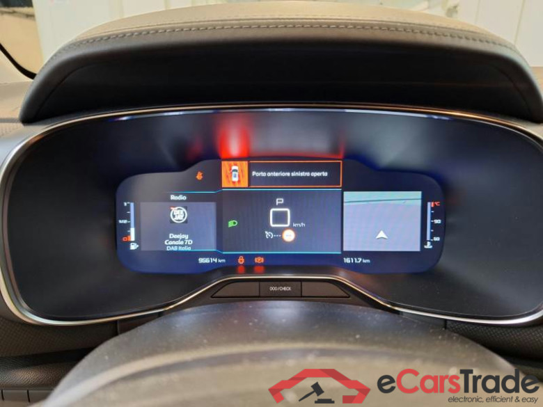 CITROEN C5 AIRCROSS / 2022 / 5P / SUV BLUEHDI 130 SeS FEEL PACK EAT8 #4