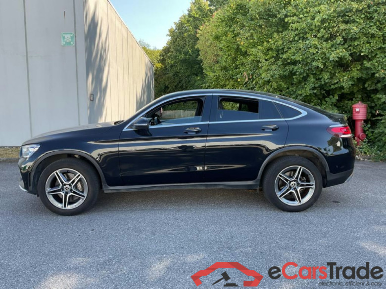 Mercedes-Benz GLC 300 AMG-Line 300 4Matic #4