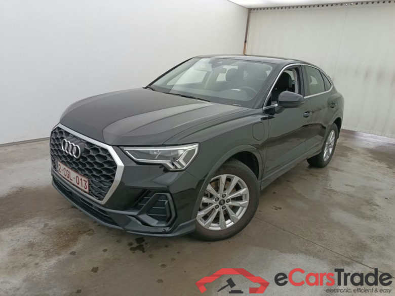 Audi Q3 Sportback 45 TFSI e S tronic 5d #2