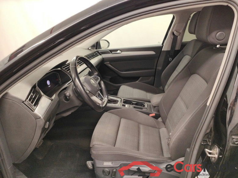 Volkswagen Passat 1.6 TDI Style Aut. IQ-Light Virtual ACC Navi Sport-Seats KeylessGo Klima PDC ... #5
