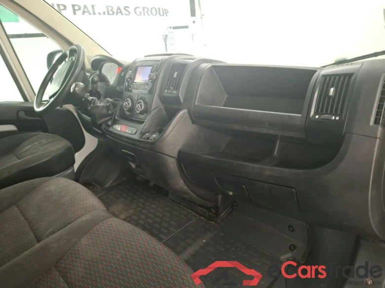 PEUGEOT Boxer / 2014 / 4P / Fourgon tôlé BlueHDi 140 S&S ASPHALT 330 L2H2 #5