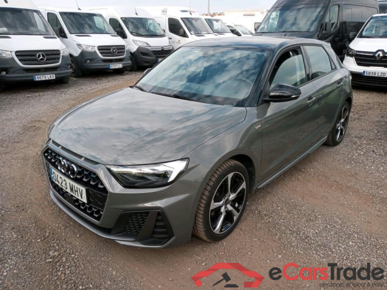 AUDI A1 / 2018 / 5P / berlina con portón Sportback Adrenalin 30 TFSI 81kW S tron(SP) (AC3) #1