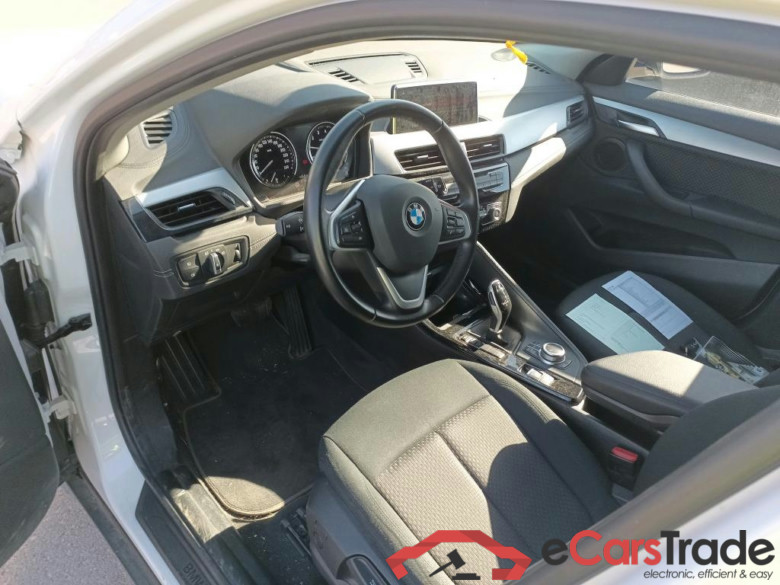 BMW X2 / 2017 / 5P / todoterreno sDrive18i (CX) #3