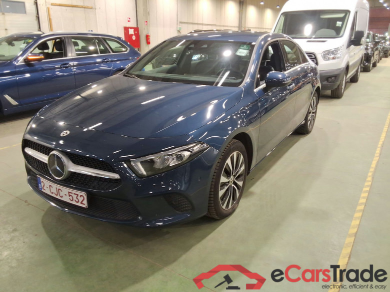MERCEDES-BENZ A-CLASS LIMOUSINE 1.3 A 250 E BUSINESS LINE DCT #1