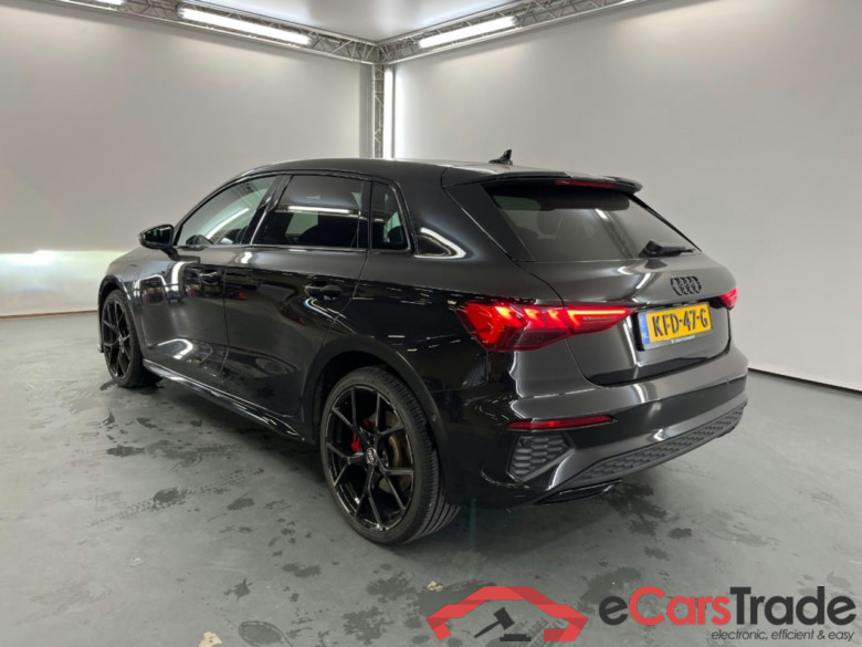 AUDI A3 Sportback 45 TFSI e S edition Competition #3
