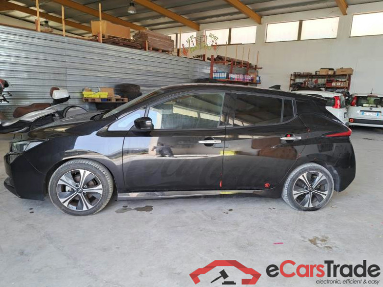 NISSAN LEAF / 2017 / 5P / BERLINA BUSINESS 40KWH #6