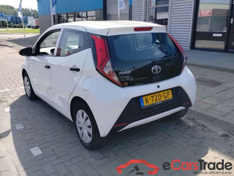 TOYOTA Aygo 1.0 VVT-i x-fun #3