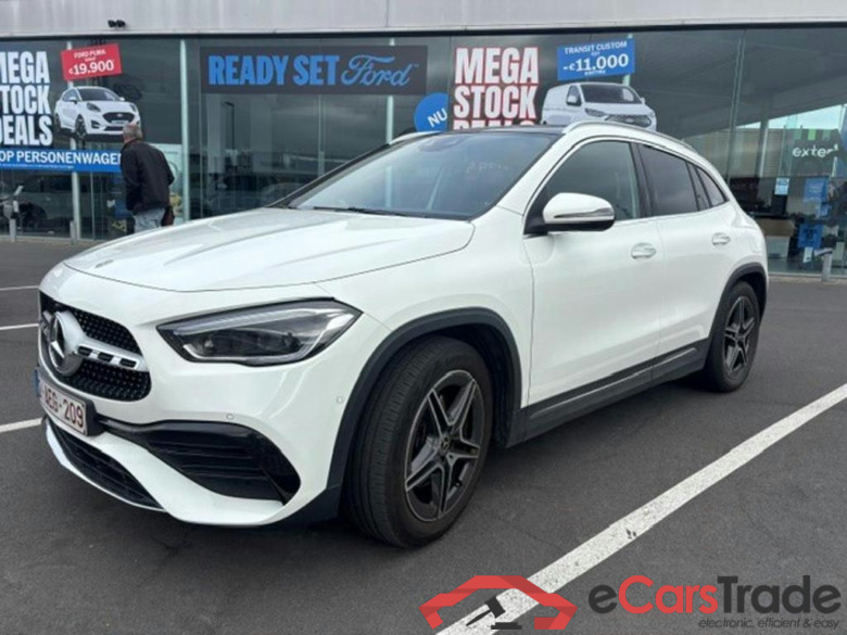 MERCEDES-BENZ GLA (H247) 200 Business Solution