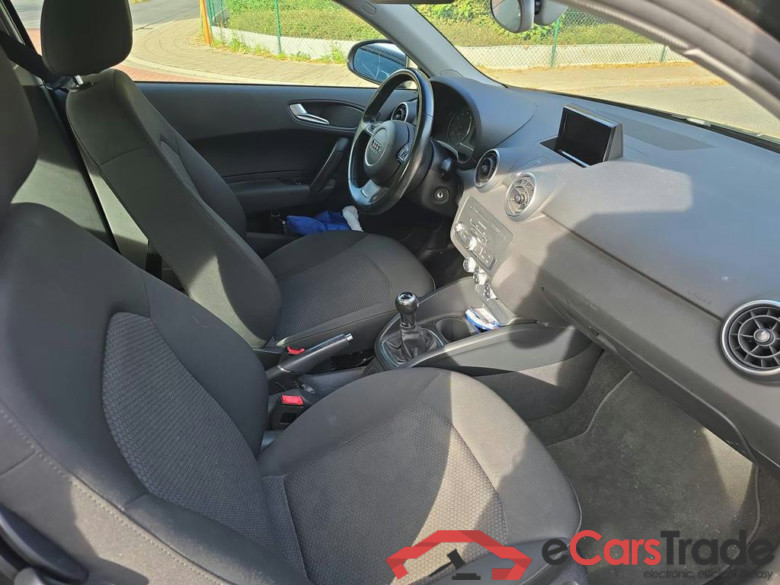 AUDI A1 1.0 TFSI #6