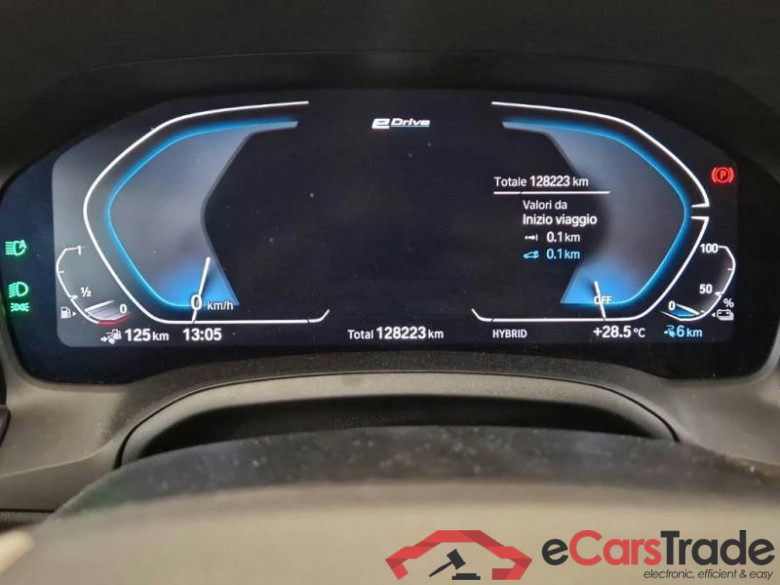BMW SERIE 3 / 2018 / 5P / STATION WAGON 330E XDRIVE BUSINESS ADVAN. TOURING AUTO #4