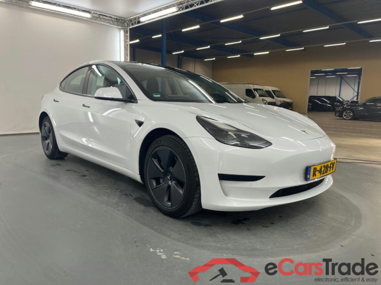 Tesla Model 3 Standard RWD Plus 60 kWh #2