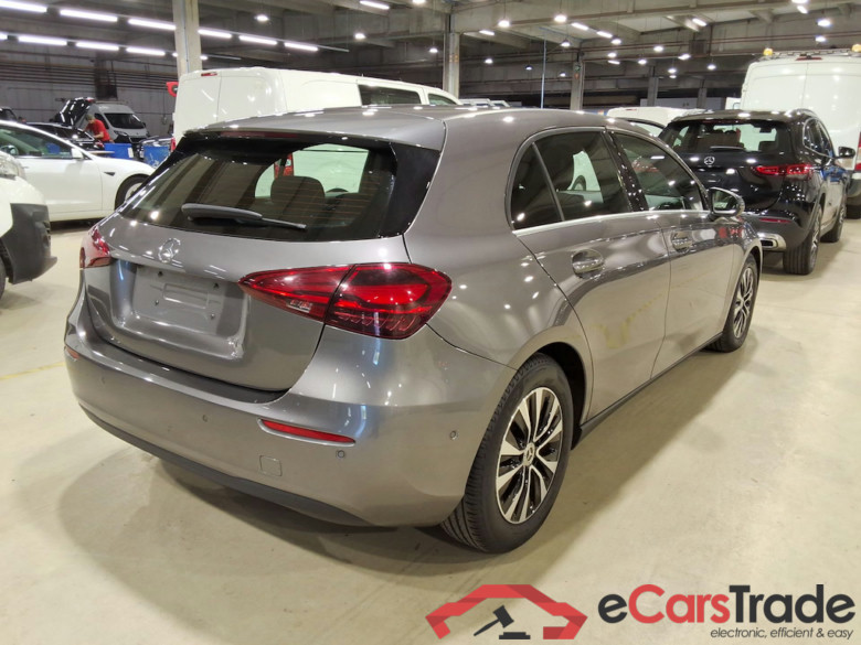 MERCEDES-BENZ A-CLASS 2.0 A 180 D BUSINESS LINE DCT #4