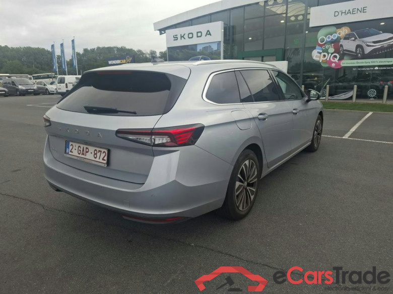 SKODA Superb Combi Anniversary Edition 1.5 TSI m-HEV 110kW (150ch) DSG7 #4
