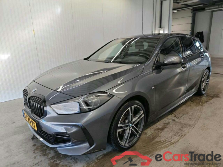 BMW 1-serie 118i Bns Edition #1