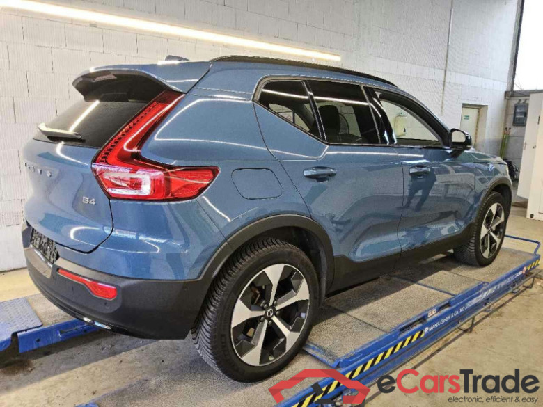 Volvo XC40 (2017->) DE - SUV5 B4 2WD EU6d, Plus Dark, (Facelift) 2022 - 2024 #3