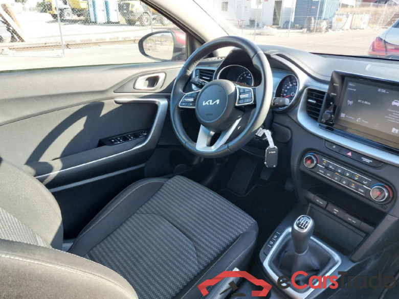 KIA XCeed / 2019 / 5P / todoterreno 1.0 T-GDi Drive 88kW (120CV) #3