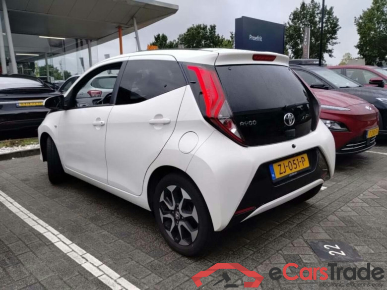 TOYOTA Aygo 1.0 VVT-i x-cite #3