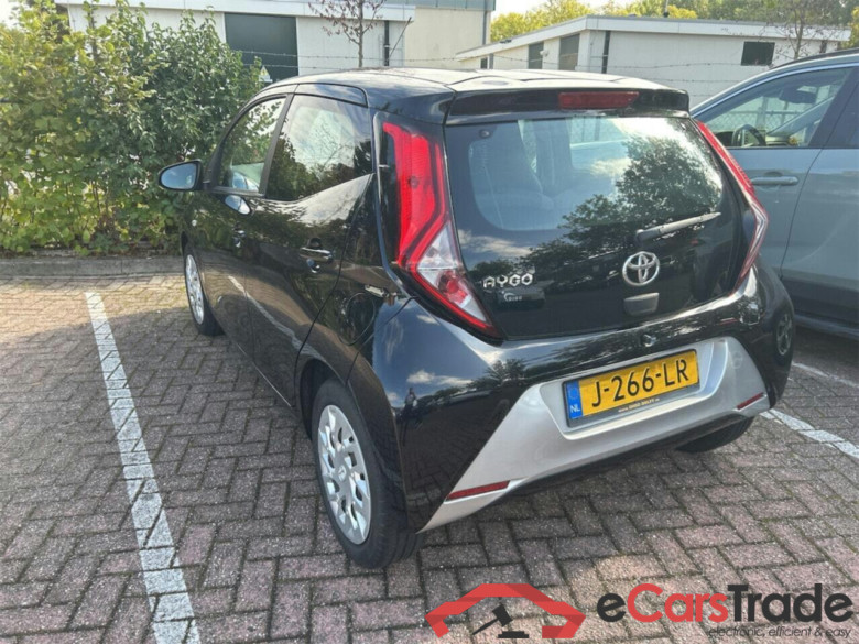 TOYOTA Aygo 1.0 VVT-i x-play #3
