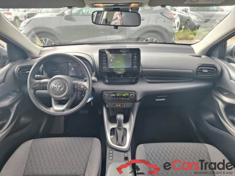 TOYOTA YARIS / 2020 / 5P / BERLINA HYBRID BUSINESS MY22 #3
