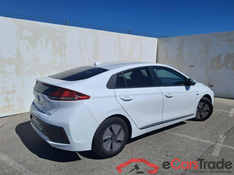 HYUNDAI IONIQ / 2019 / 5P / berlina con portón 1.6 GDI HEV Klass DCT #2