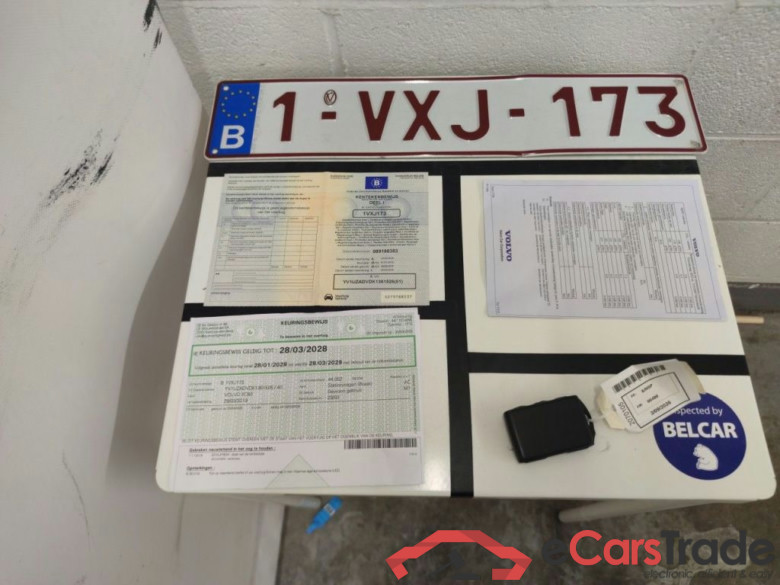 Volvo XC60 D4 120kW Geartronic Momentum 5d #4