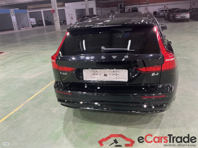 VOLVO V60 2.0 B4 D MHEV PLUS DARK AUTO #5