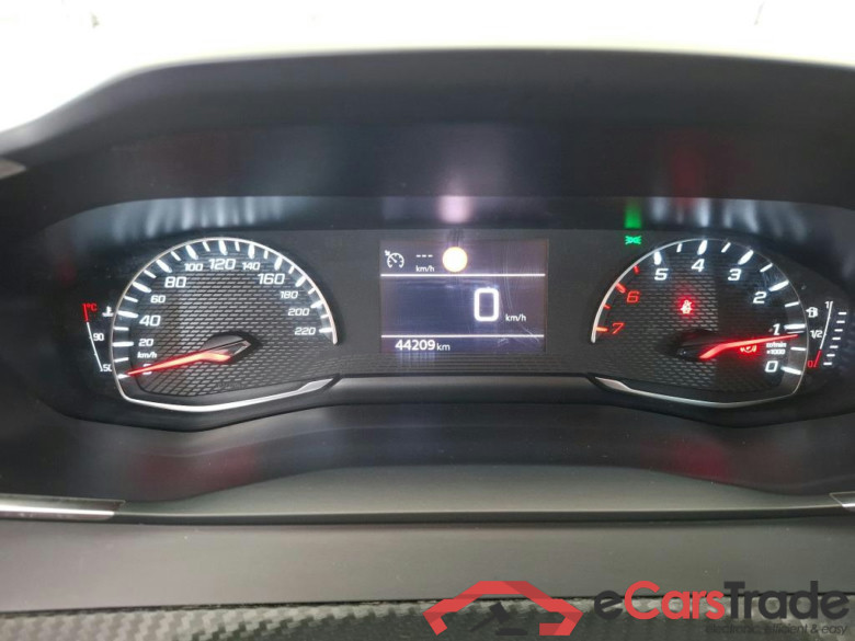 PEUGEOT 208 / 2019 / 5P / Berline Puretech 75 S&S Active Business #6
