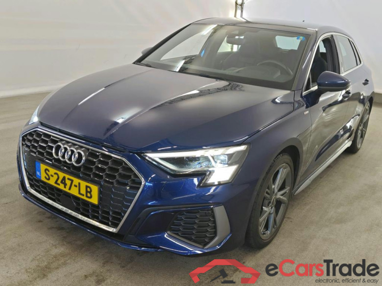 Audi A3 Sportback 35 TFSI S tronic S edition 5d  + Matrix led, Head-up