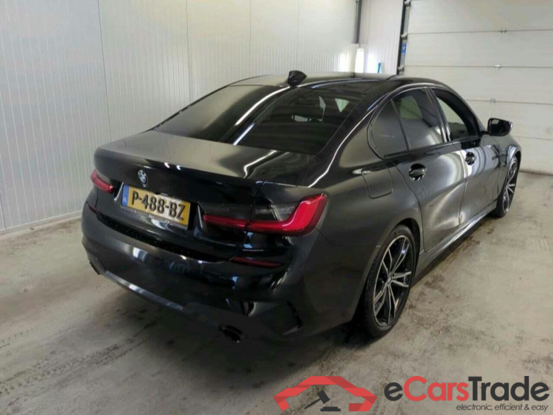 BMW 3-serie 318i Business Ed. #2