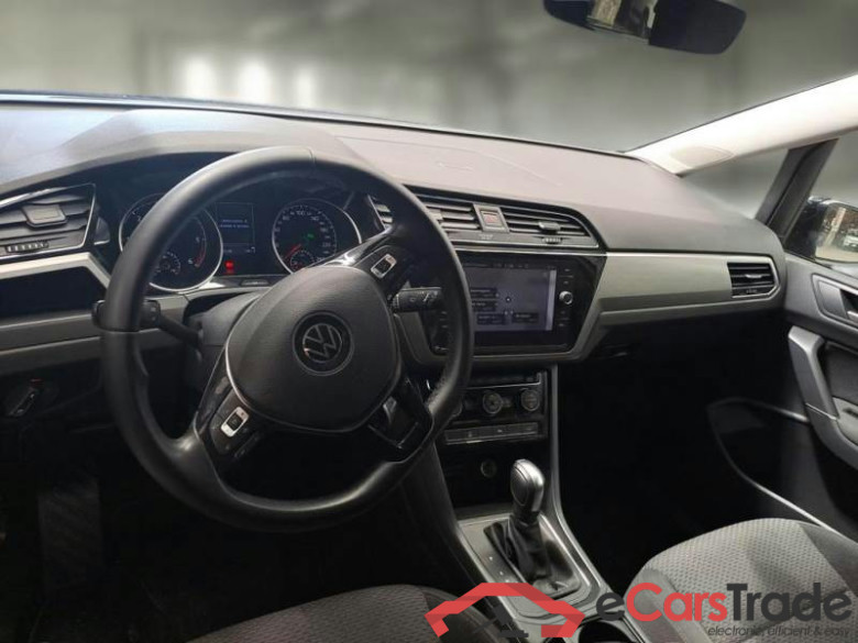 VOLKSWAGEN TOURAN / 2015 / 5P / MONOVOLUME 2.0 TDI SCR BUSINESS DSG #3
