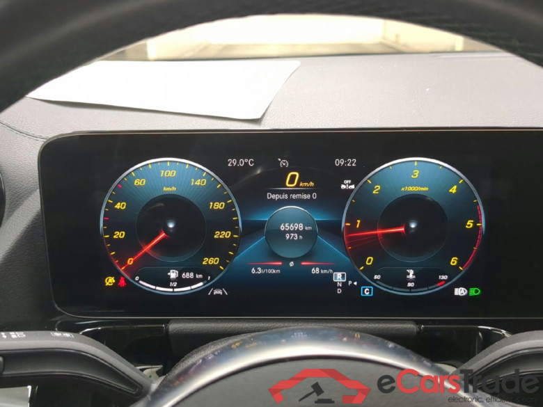 MERCEDES-BENZ GLA / 2020 / 5P / SUV 2.0 GLA 200 D AMG LINE DCT #6