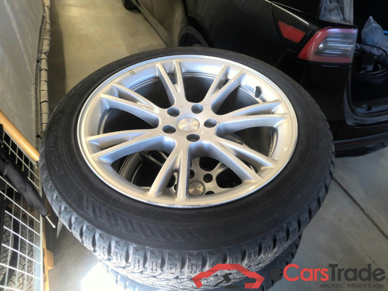 MODEL Y Long Range AWD 5d #6