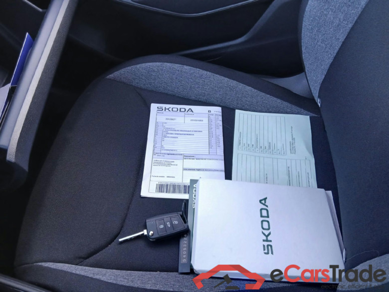 Fabia Essence 1.0 TSI 95CV MT5 6E #5