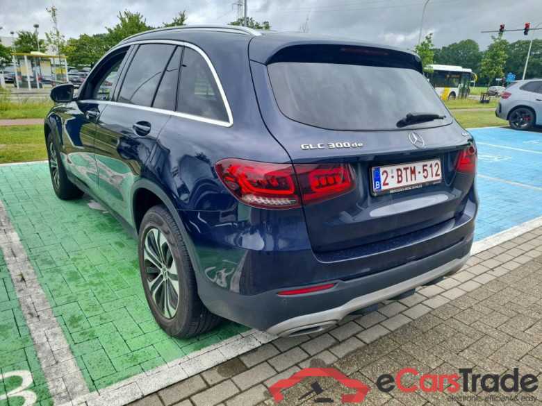 MERCEDES-BENZ GLC 2.0 GLC 300 DE 4MATIC 4WD AUTO #3