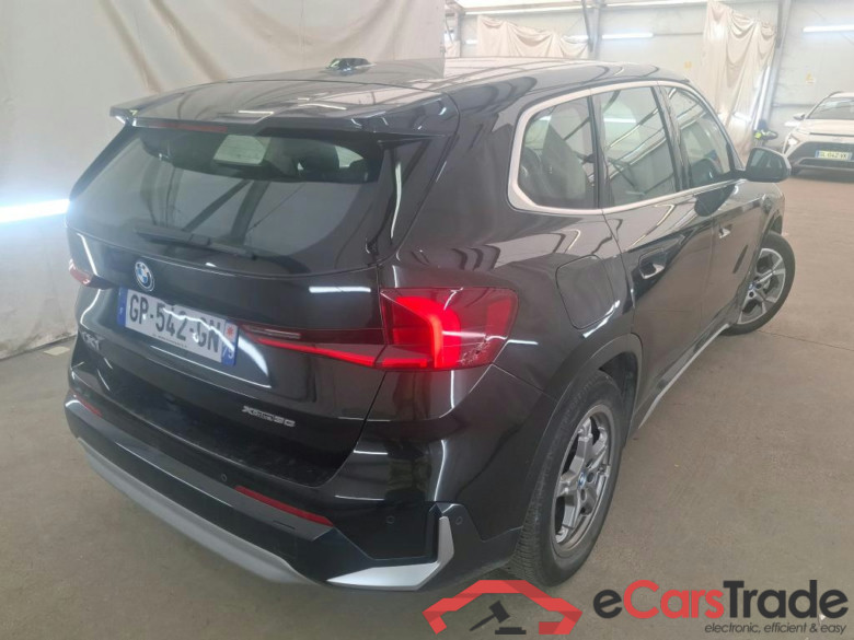 Série iX1 30 xDrive xLine 64kWh BVA #4