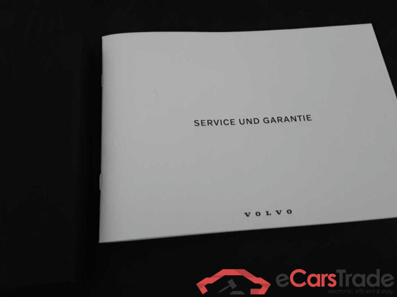 Volvo XC40 (2017->) DE - SUV5 B4 2WD EU6d, Plus Dark (EURO 6d), (Facelift) 2022 - 2024 #4