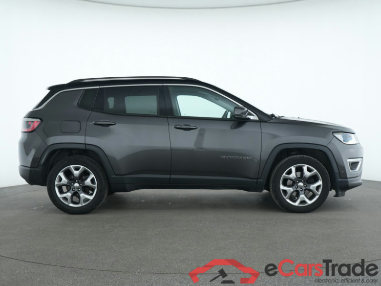 Jeep Compass (Inzahlungnahme MwSt. nicht ausweisbar) 1.4 MultiAir EU6d-T, Limited FWD #4