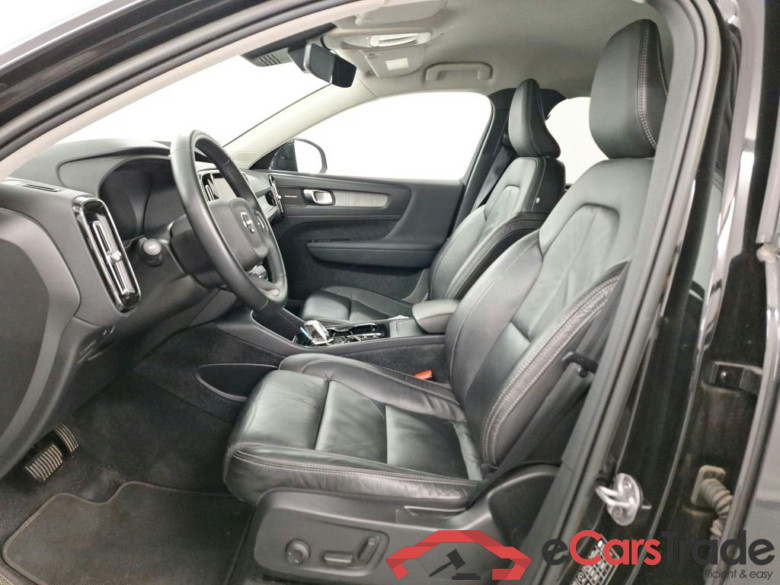 VOLVO XC40 2.0 B3 MHEV PLUS DARK DESIGN DCT #5