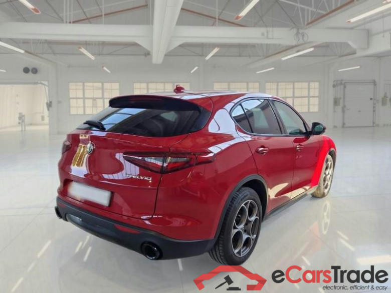 ALFA ROMEO STELVIO / 2017 / 5P / SUV 2.2 TD 190 CV SPRINT AT8 Q4 #2