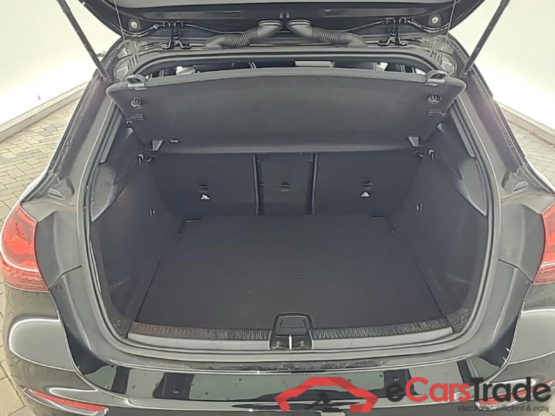 MERCEDES-BENZ A-klasse A 180 DCT Luxury Line 5D 100kW #5