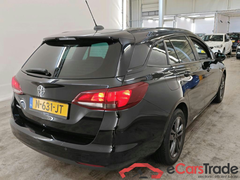 Opel Astra Sports Tourer 1.2 turbo 96kW Design & Tech 5d #2