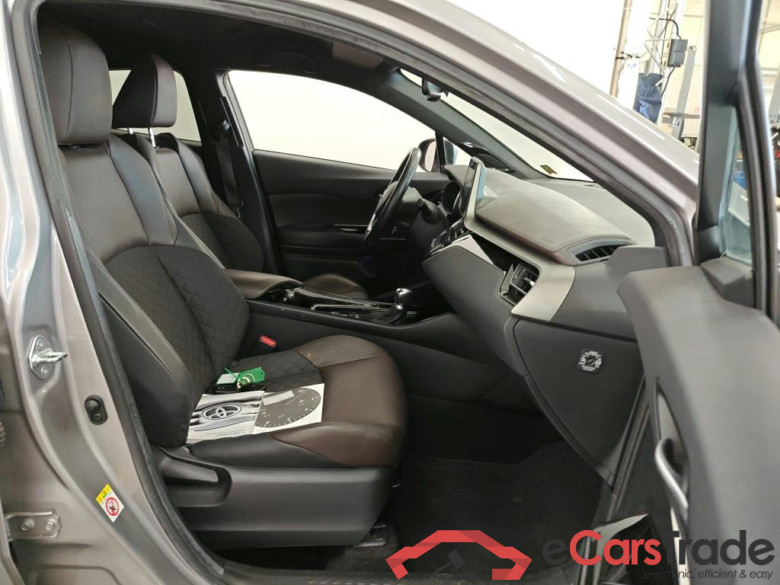 Toyota C-HR 1.8 Hybrid Executive Ultimate automaat 5d #3