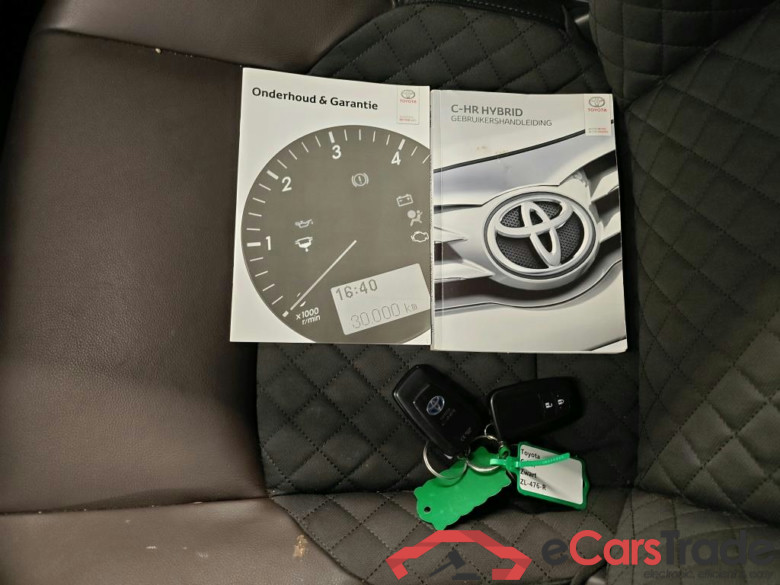 Toyota C-HR 1.8 Hybrid Executive Ultimate automaat 5d #4