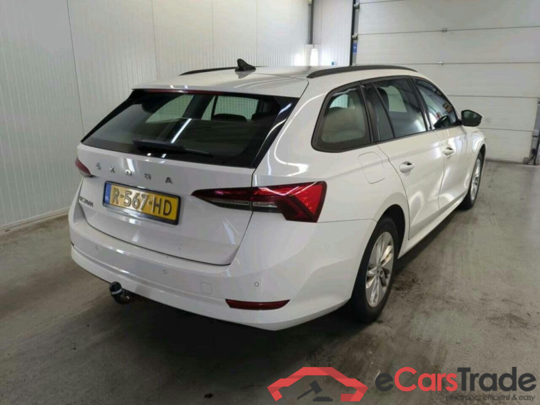 SKODA Octavia Combi 1.0 TSI Ambition #2