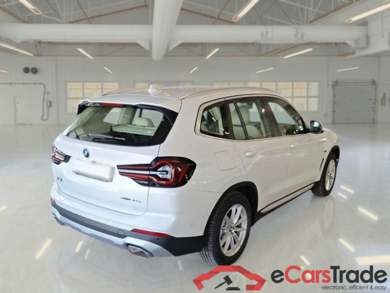 BMW X3 / 2021 / 5P / SUV XDRIVE 30E #2