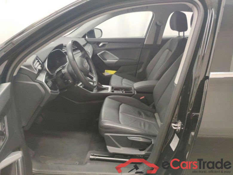 Audi Q3 Sportback 45 TFSI e S tronic 5d #3