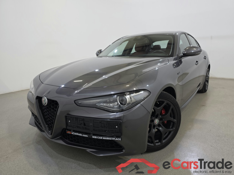 Alfa Romeo Giulia 2.2 MJD Sprint Aut. Bi-Xenon ACC Navi-Pro 1/2 Leather KeylessGo Klima PDC ... #1