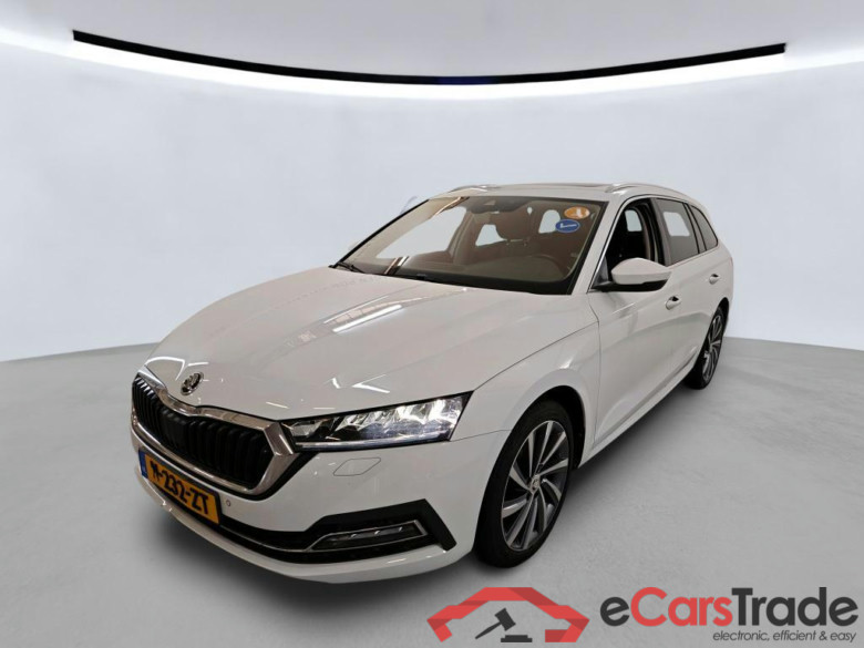 SKODA Octavia Combi 110 kW #1